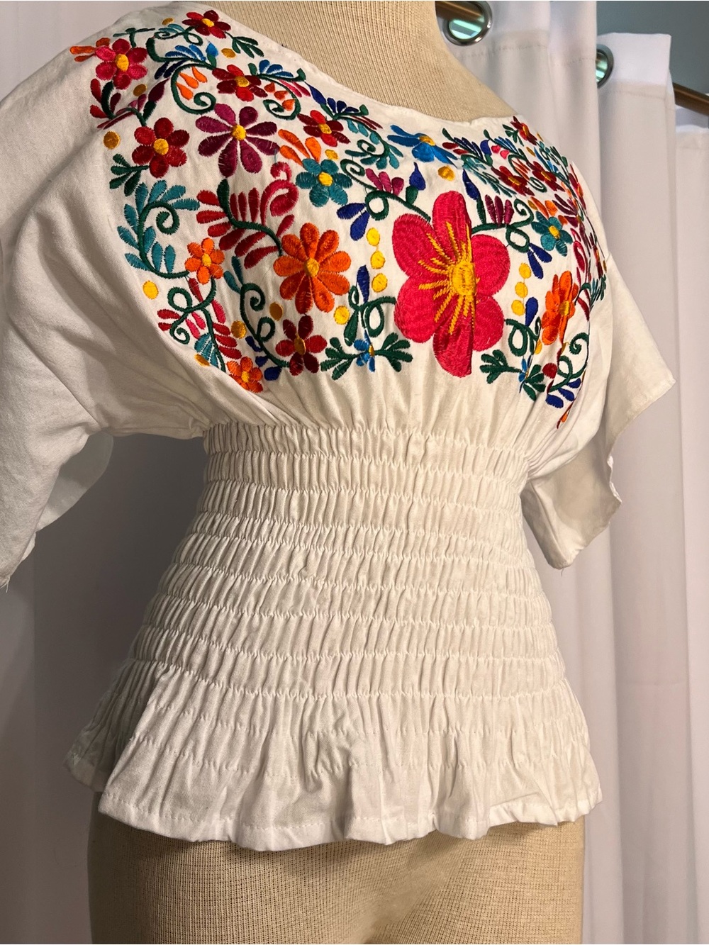 Embroidered blouse, peasant, floral, mexican blouse, hand made White smoked S /M - Picture 2 of 9